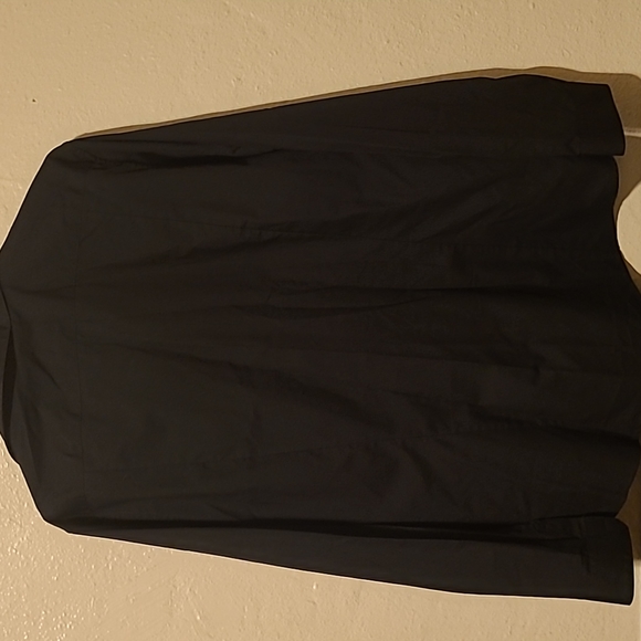 H&M shirt - Picture 3 of 4